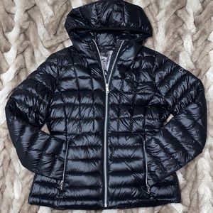 Calvin Klein women’s packable premium puffer down jacket / winter coat